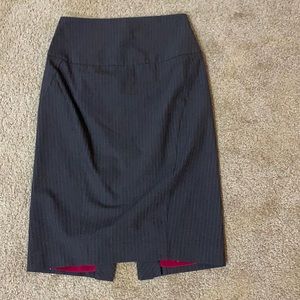 Express pencil skirt, gray with pink pinstripes. Size 0